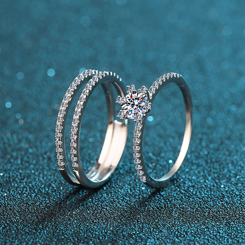 Zoe Moissanite Ring