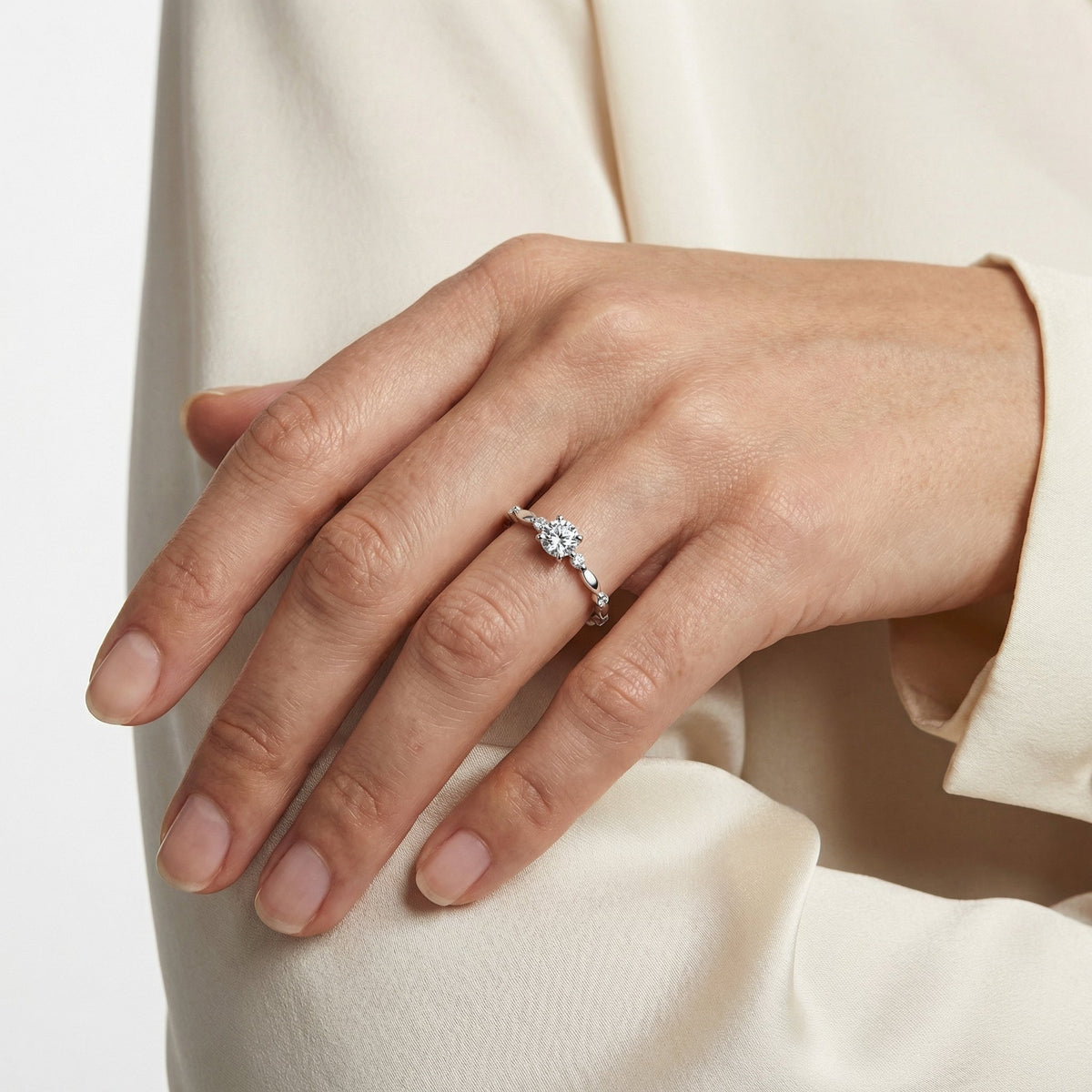 Runder Solitär-Ring – Cara