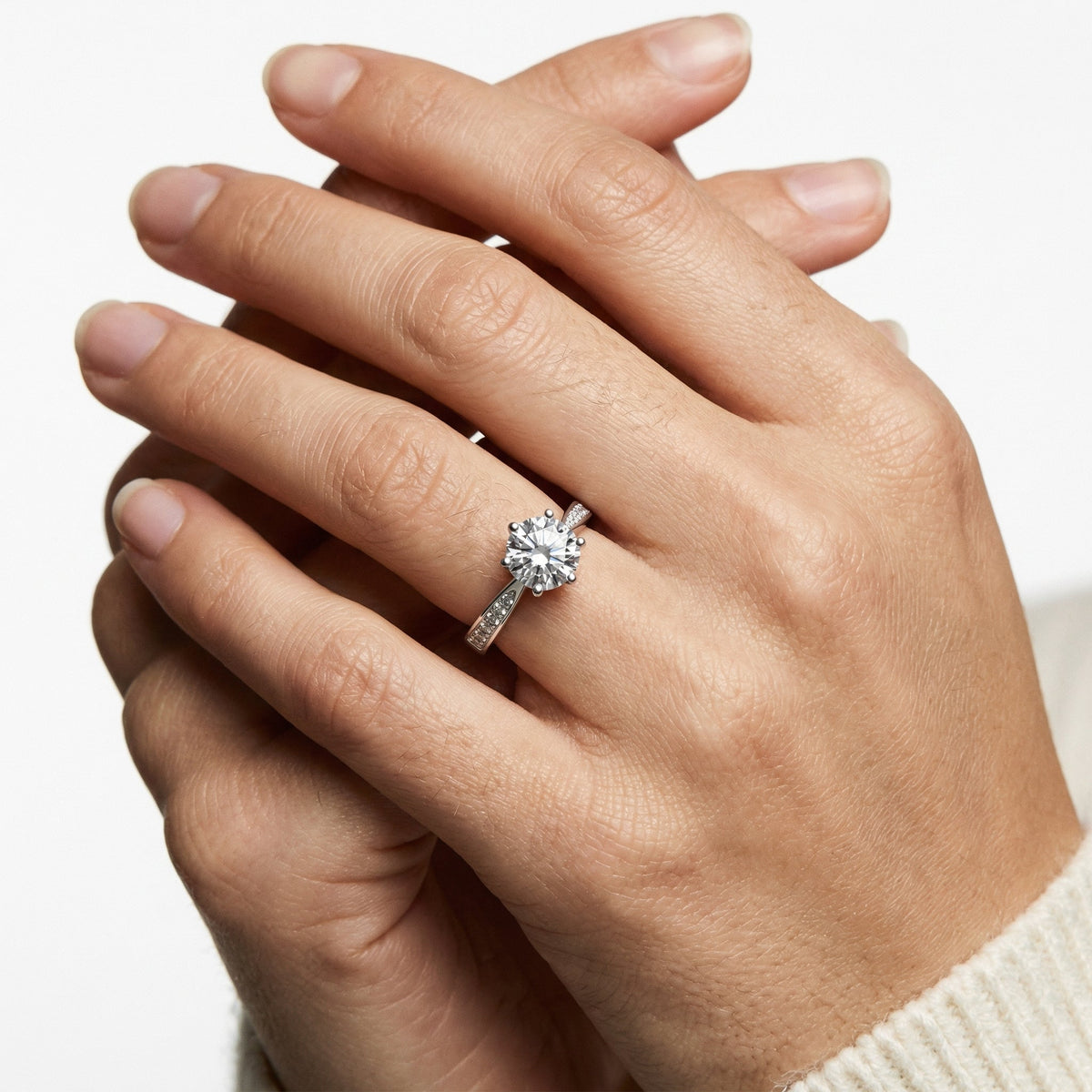 Runder Solitär-Ring – Elle