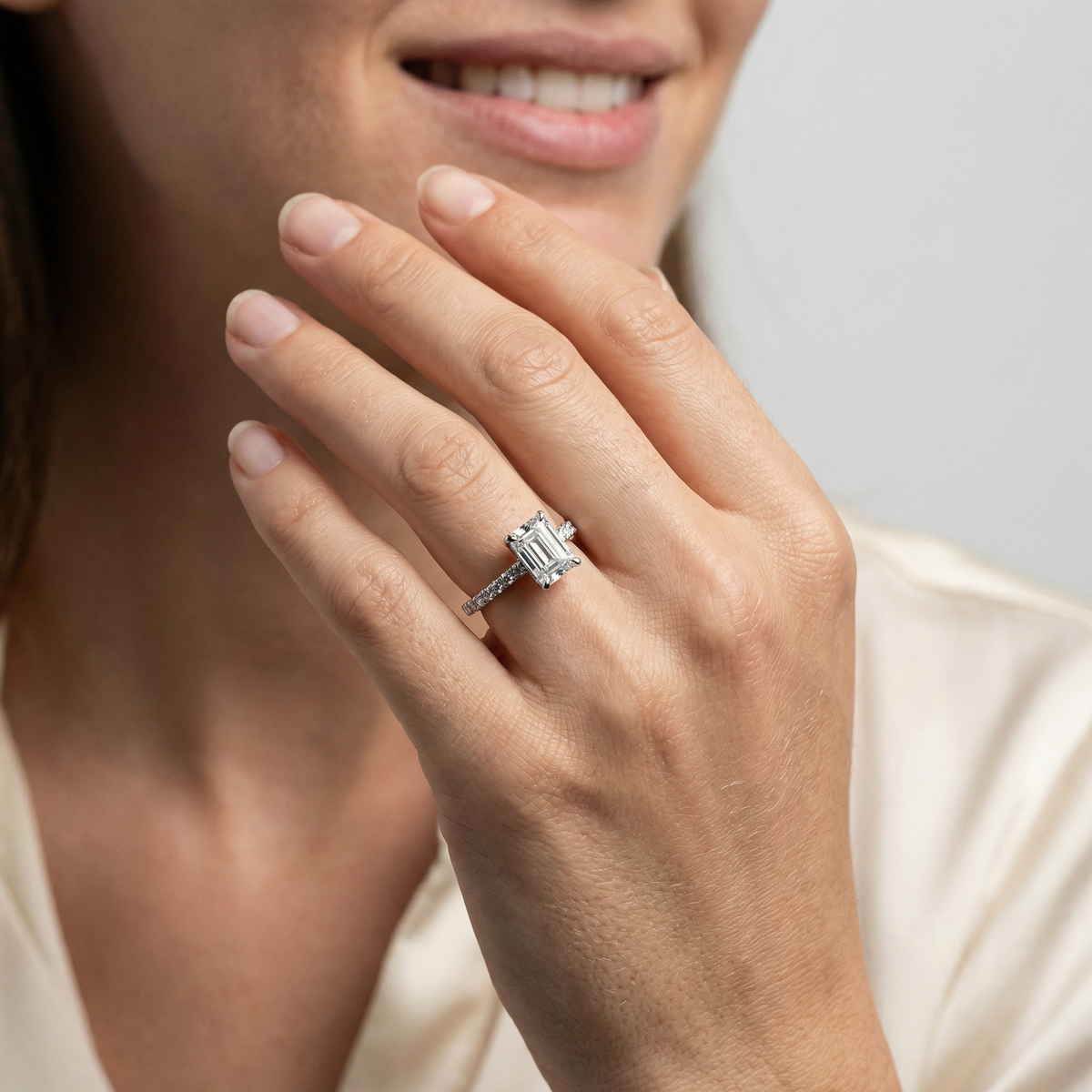 Emerald-Cut Solitaire Ring – Gloria