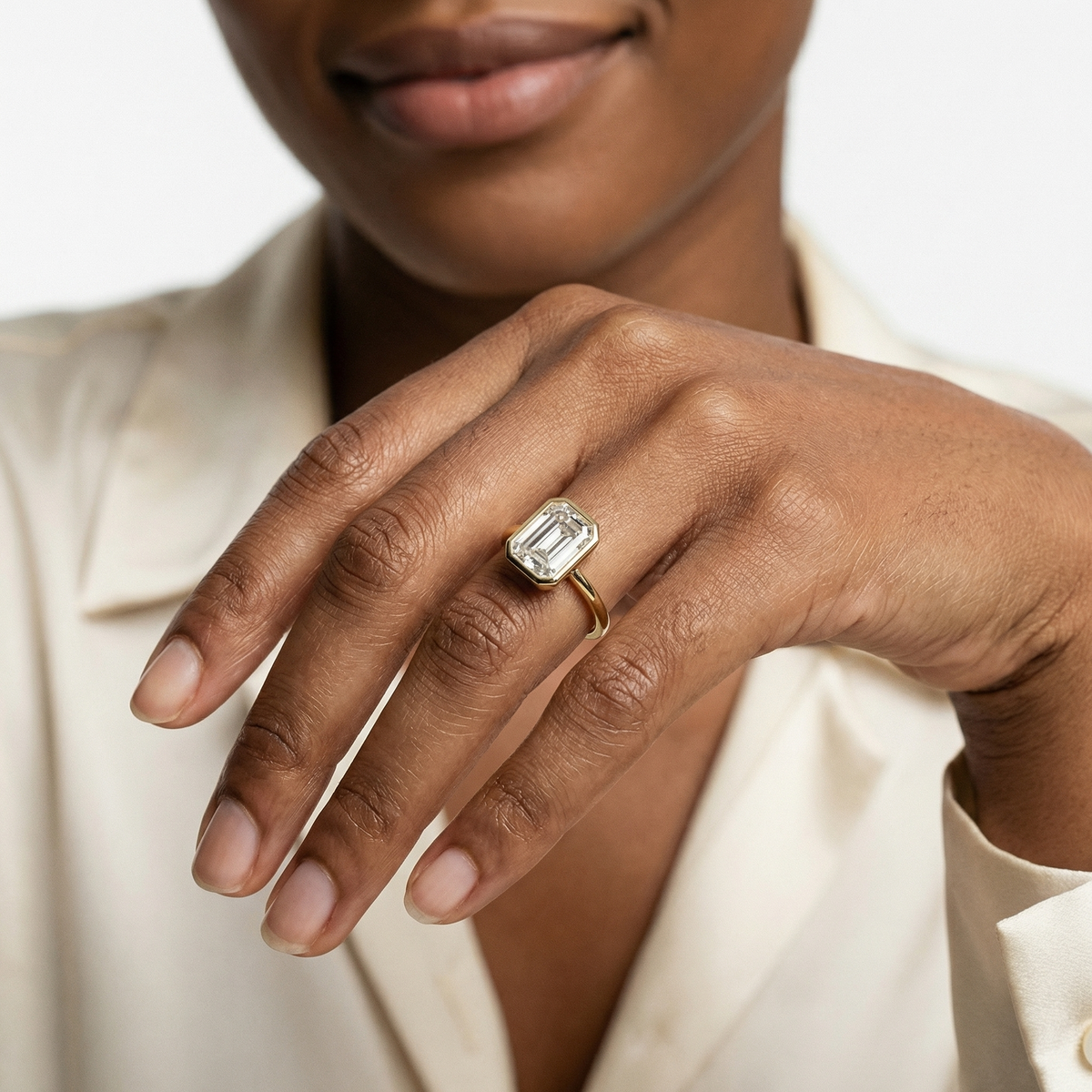 Emerald-Cut Bezel Ring – Indigo