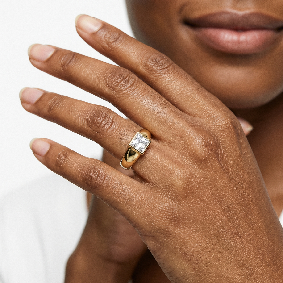 Solitaire Ring – Celeste