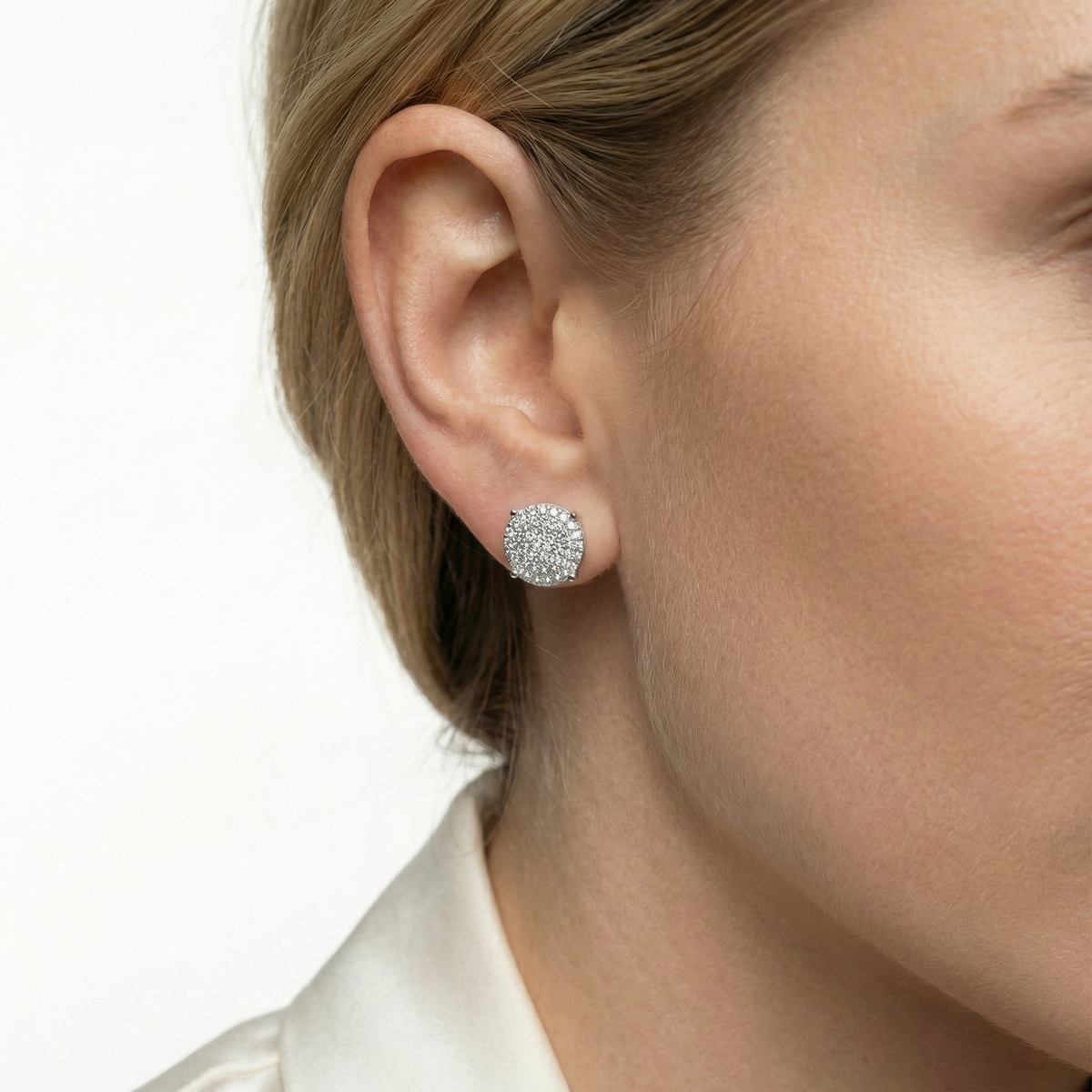 Round Pavé Stud Earrings – Nova