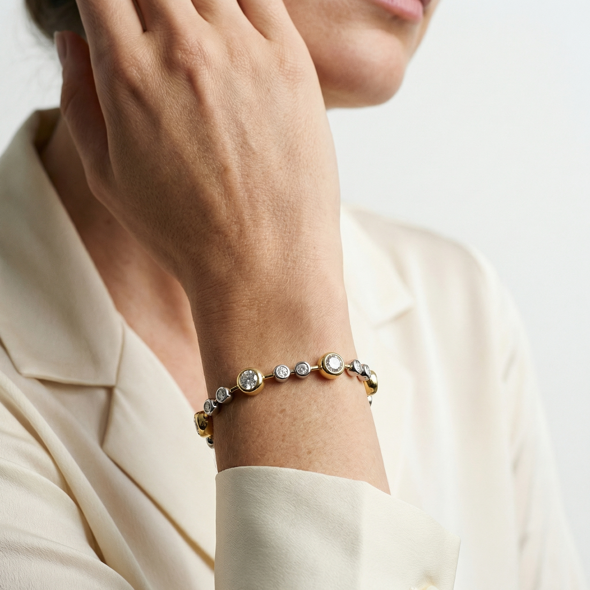 Bezel Bracelet – Lacey