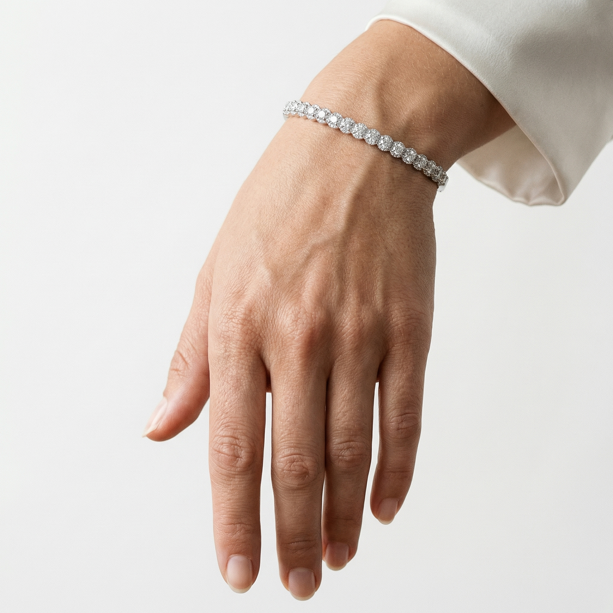 Round Bangle Bracelet – Careen