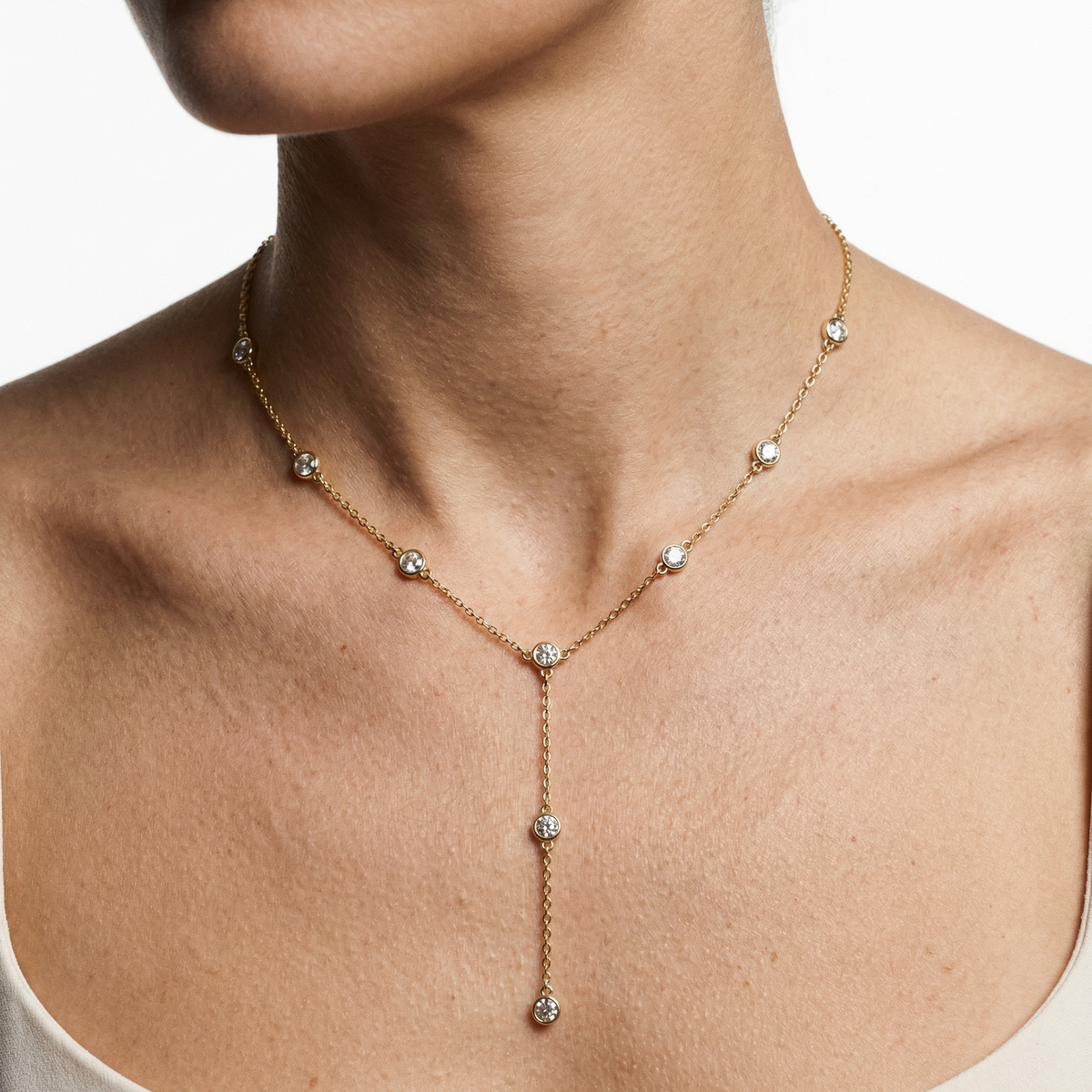 Round Bezel Chain Necklace – Cendrine